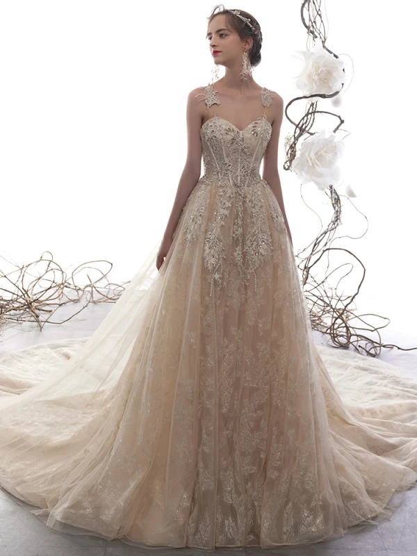 Luxus / Herrlich Champagner Brautkleider / Hochzeitskleider 2019 A Linie Spaghettiträger Ärmellos Rückenfreies Applikationen Spitze Handgefertigt Perlenstickerei Glanz Pailletten Kathedrale Schleppe Rüschen