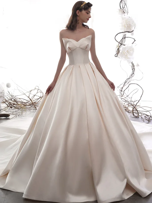 Enkel Champagne Satin Brudekjoler 2019 Prinsesse Fantastiske / Unike Kjæreste Uten Ermer Ryggløse Cathedral Train Buste