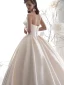 Enkel Champagne Satin Brudekjoler 2019 Prinsesse Fantastiske / Unike Kjæreste Uten Ermer Ryggløse Cathedral Train Buste
