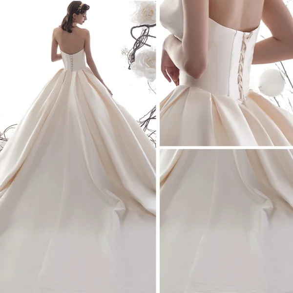 Enkel Champagne Satin Brudekjoler 2019 Prinsesse Fantastiske / Unike Kjæreste Uten Ermer Ryggløse Cathedral Train Buste