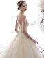 Illusion Champagner Durchbohrt Brautkleider / Hochzeitskleider 2019 A Linie Spaghettiträger Rückenfreies Ärmellos Handgefertigt Perlenstickerei Glanz Tülle Kathedrale Schleppe