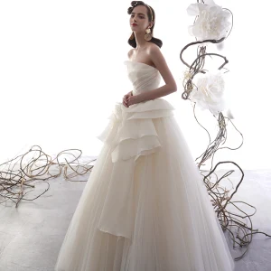 Simple Champagne Robe De Mariée 2019 Princesse Bustier Sans Manches Dos Nu Longue Volants