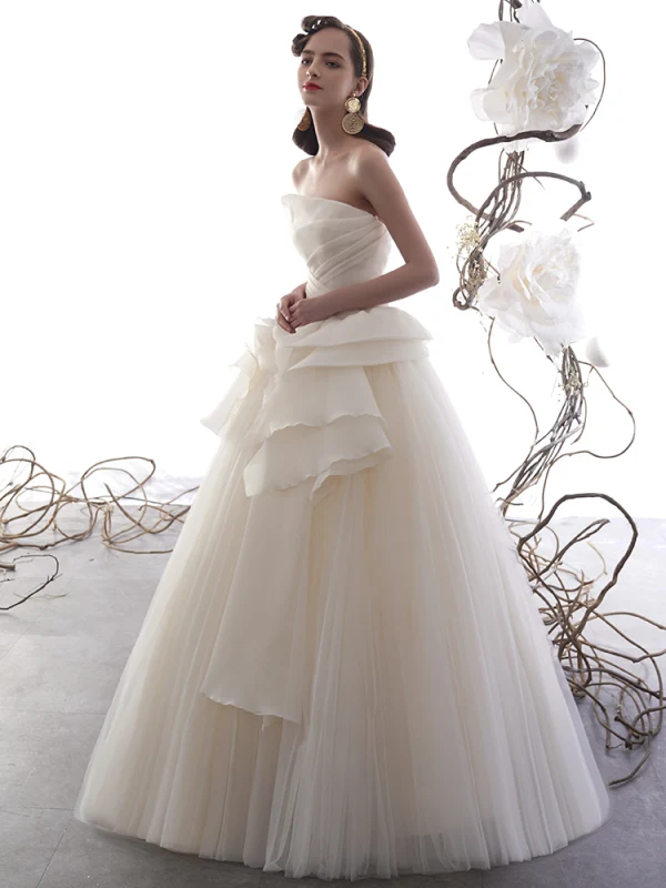 Modest / Simple Champagne Wedding Dresses 2019 A-Line / Princess Strapless Sleeveless Backless Floor-Length / Long Ruffle