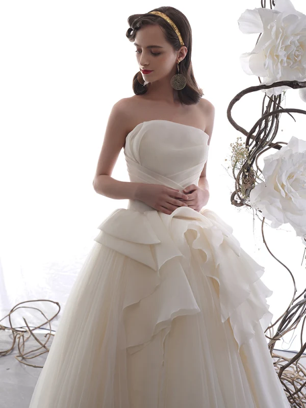 Modest / Simple Champagne Wedding Dresses 2019 A-Line / Princess Strapless Sleeveless Backless Floor-Length / Long Ruffle