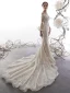 Charmant Champagne Transparentes Robe De Mariée 2019 Trompette / Sirène Encolure Dégagée Manches de cloche Appliques En Dentelle Glitter Fait main Perlage Chapel Train Volants