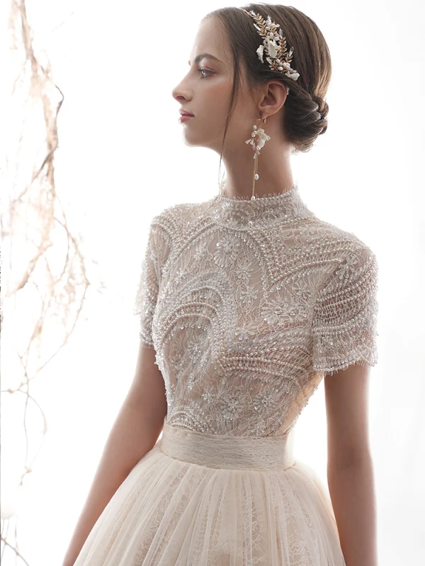Vintage / Retro Champagne Wedding Dresses 2019 A-Line / Princess High Neck Short Sleeve Backless Heart-shaped Handmade  Beading Chapel Train Ruffle