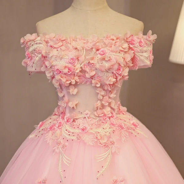 Charmant Perle Rose Robe De Bal 2017 Robe Boule De l'épaule Manches Courtes Appliques Fleur Perle Faux Diamant Longue Dos Nu Robe De Ceremonie
