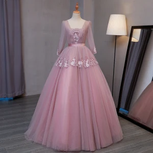 Vintage Rødmende Rosa Ballkjoler 2017 Ballkjole V Hals Langermede Appliques Blonder Lange Buste Ryggløse Formelle Kjoler