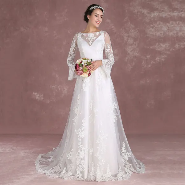 Chic / Belle Blanche Robe De Mariée 2018 Princesse Encolure Carrée Manches Longues Dos Nu Appliques En Dentelle Train De Balayage