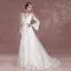 Chic / Belle Blanche Robe De Mariée 2018 Princesse Encolure Carrée Manches Longues Dos Nu Appliques En Dentelle Train De Balayage