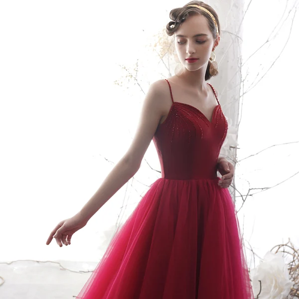 Modest / Simple Burgundy Homecoming Graduation Dresses 2019 A-Line / Princess Spaghetti Straps Sleeveless Beading Tea-length Ruffle Backless Formal Dresses