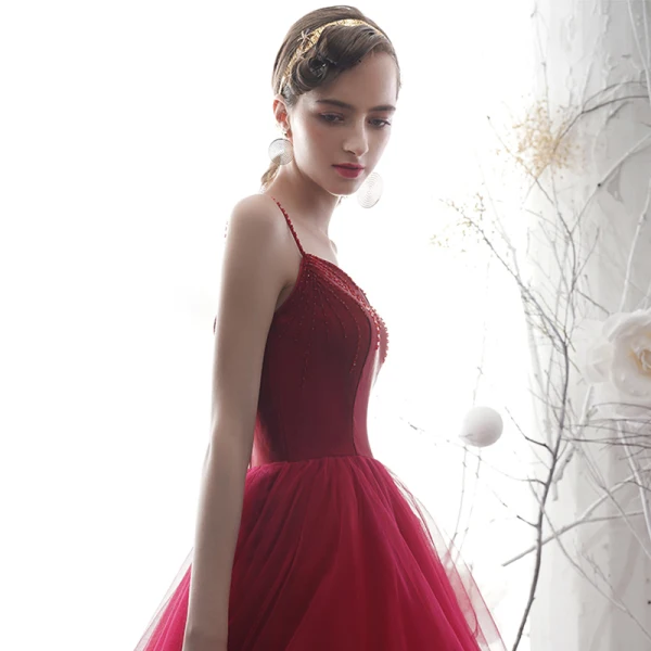 Modest / Simple Burgundy Homecoming Graduation Dresses 2019 A-Line / Princess Spaghetti Straps Sleeveless Beading Tea-length Ruffle Backless Formal Dresses