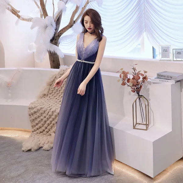 Chic / Belle Bleu Marine Robe De Soirée 2019 Princesse Col v profond Sans Manches Perle Ceinture Longue Volants Dos Nu Robe De Ceremonie