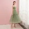 Modest / Simple Sage Green Homecoming Graduation Dresses 2019 A-Line / Princess Spaghetti Straps Sleeveless Tea-length Ruffle Backless Formal Dresses