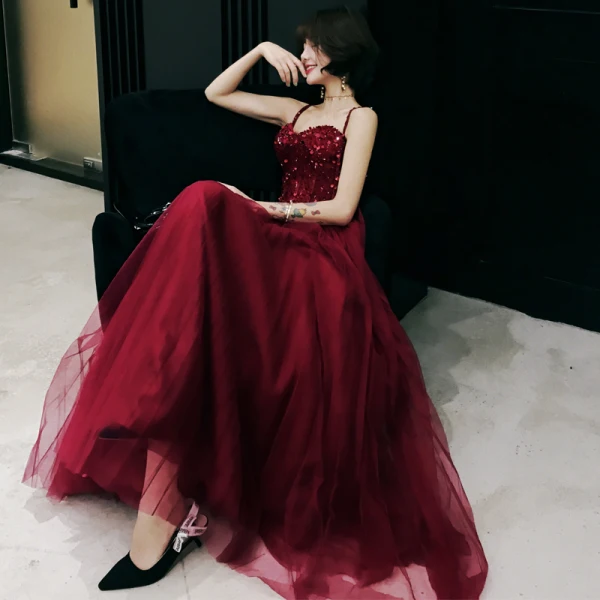Chic / Beautiful Burgundy Evening Dresses  2019 A-Line / Princess Spaghetti Straps Sleeveless Beading Glitter Sequins Floor-Length / Long Ruffle Backless Formal Dresses