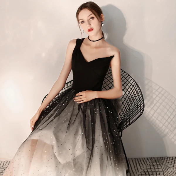 Modern / Fashion Black Gradient-Color Homecoming Graduation Dresses 2019 A-Line / Princess One-Shoulder Sleeveless Glitter Tulle Tea-length Ruffle Backless Formal Dresses