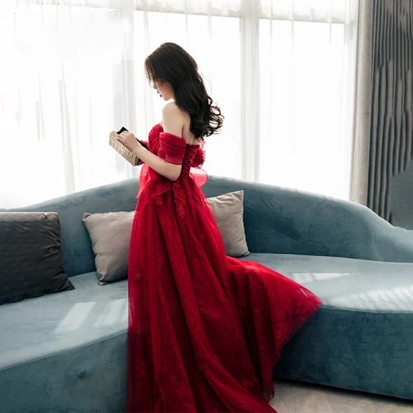 Élégant Bordeaux Robe De Soirée 2019 Princesse De l'épaule Manches Courtes Appliques En Dentelle Faux Diamant Longue Volants Dos Nu Robe De Ceremonie