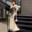 Luxe Champagne Robe De Soirée 2019 Trompette / Sirène Col v profond Sans Manches Fait main Perlage Train De Balayage Dos Nu Robe De Ceremonie