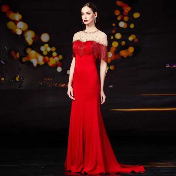 Luxe Rouge Transparentes Robe De Soirée 2019 Trompette / Sirène Encolure Dégagée Sans Manches Faux Diamant Perlage Gland Train De Balayage Volants Robe De Ceremonie