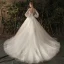 Elegante Ivory / Creme Durchsichtige Brautkleider / Hochzeitskleider 2019 Prinzessin Rundhalsausschnitt Geschwollenes Lange Ärmel Rückenfreies Applikationen Spitze Kapelle-Schleppe Rüschen