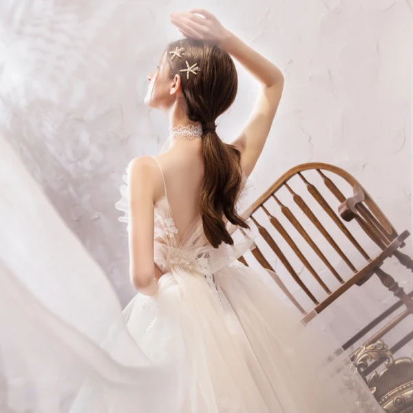 Romantic Champagne Outdoor / Garden Wedding Dresses 2019 A-Line / Princess Spaghetti Straps Sleeveless Backless Appliques Lace Beading Court Train Ruffle