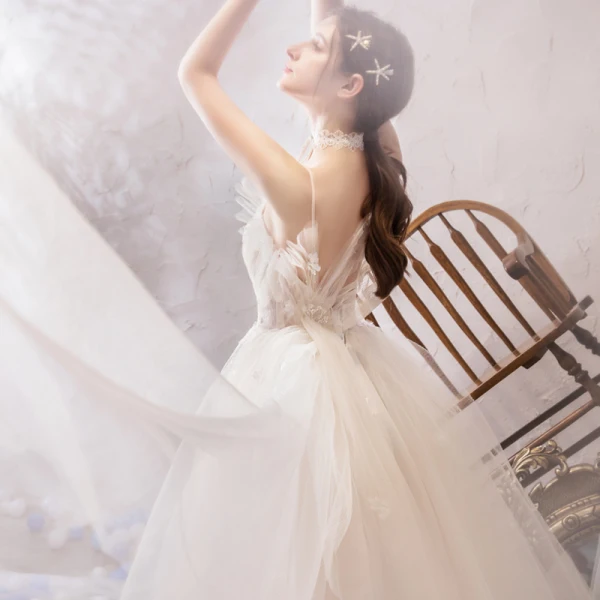 Romantic Champagne Outdoor / Garden Wedding Dresses 2019 A-Line / Princess Spaghetti Straps Sleeveless Backless Appliques Lace Beading Court Train Ruffle