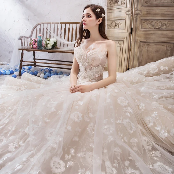 Chic / Beautiful Champagne Wedding Dresses 2019 Ball Gown Sweetheart Sleeveless Backless Glitter Appliques Lace Beading Royal Train Ruffle