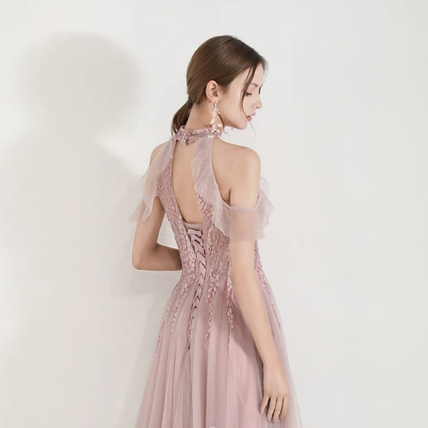 Élégant Perle Rose Transparentes Robe De Soirée 2019 Princesse Col Haut Sans Manches Appliques En Dentelle Perlage Longue Volants Dos Nu Robe De Ceremonie