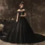 Unique Étourdissant Noire Dentelle Robe De Mariée 2019 Princesse De l'épaule Manches Courtes Dos Nu Perlage Gland Glitter Paillettes Cathedral Train Volants