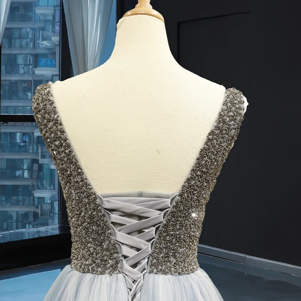 Luxe Bleu Ciel Robe De Soirée 2019 Princesse V-Cou Sans Manches Fait main Perlage Longue Volants Dos Nu Robe De Ceremonie