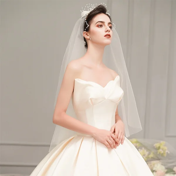 Enkel Satin Champagne Brudekjoler 2019 Prinsesse Fantastiske / Unike Kjæreste Uten Ermer Ryggløse Cathedral Train Buste