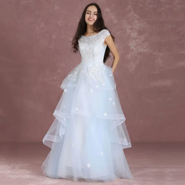 Élégant Bleu Ciel Robe De Bal 2018 Princesse Encolure Dégagée Sans Manches Appliques En Dentelle Paillettes Train De Balayage Volants en Cascade Dos Nu Robe De Ceremonie