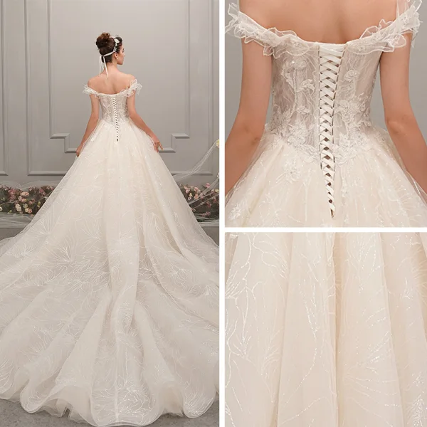Élégant Champagne Robe De Mariée 2019 Princesse De l'épaule Manches Courtes Dos Nu Perlage Appliques En Dentelle Glitter Tulle Cathedral Train Volants