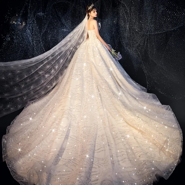 Bling Bling Champagne Brudekjoler 2019 Ballkjole Kjæreste Uten Ermer Ryggløse Appliques Blonder Glitter Paljetter Tyll Chapel Train Buste