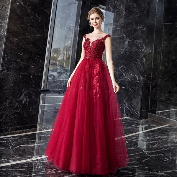Charmant Bordeaux Transparentes Robe De Soirée 2019 Princesse Encolure Carrée Sans Manches Appliques En Dentelle Fait main Perlage Longue Volants Dos Nu