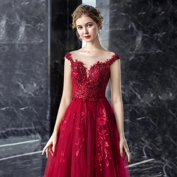 Charmant Bordeaux Transparentes Robe De Soirée 2019 Princesse Encolure Carrée Sans Manches Appliques En Dentelle Fait main Perlage Longue Volants Dos Nu