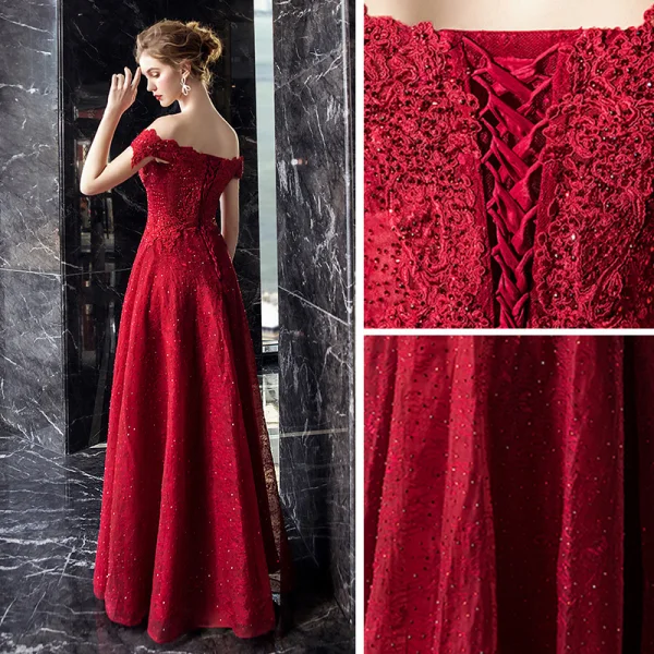 Best Burgundy Lace Evening Dresses  2019 A-Line / Princess Off-The-Shoulder Short Sleeve Appliques Lace Rhinestone Floor-Length / Long Ruffle Backless Formal Dresses