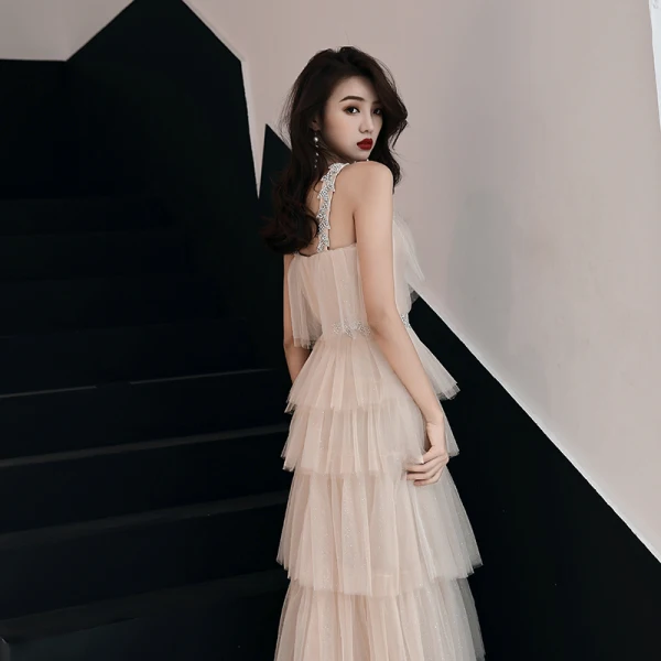 Chic / Belle Champagne Robe De Soirée 2019 Princesse Sans Manches Faux Diamant Ceinture Longue Volants en Cascade Dos Nu Robe De Ceremonie