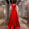 Chinesischer Stil Erschwinglich Rot Satin Abendkleider 2019 A Linie Stehkragen Ärmellos Stickerei Blumen Schleife Stoffgürtel Lange Rüschen Rückenfreies Festliche Kleider