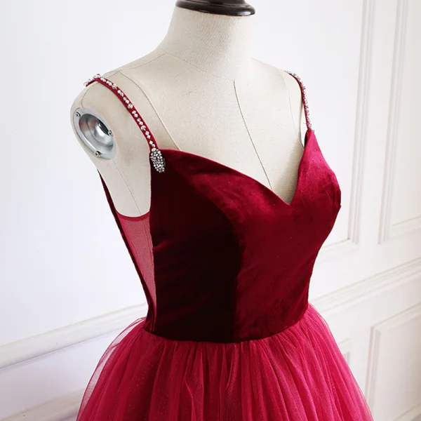 Modest / Simple Burgundy Suede Prom Dresses 2019 A-Line / Princess Spaghetti Straps Sleeveless Floor-Length / Long Ruffle Backless Formal Dresses