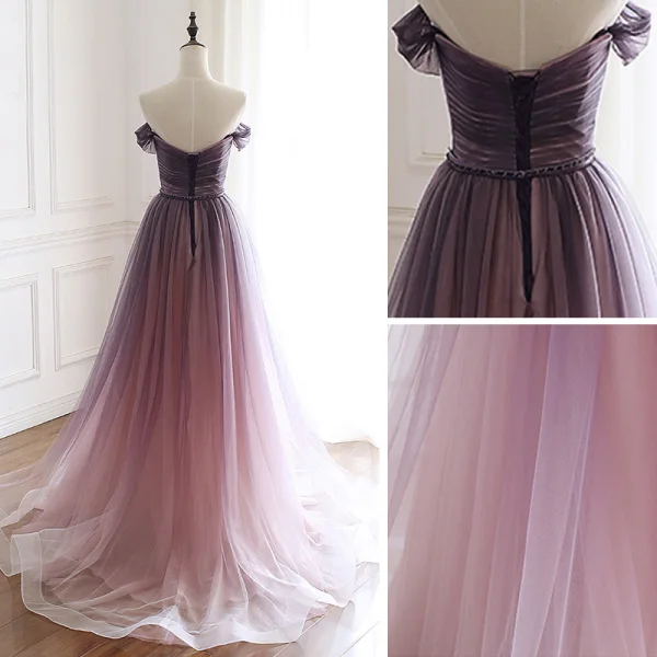Elegante Traube Farbverlauf Ballkleider 2019 A Linie Off Shoulder Durchsichtige Tiefer V-Ausschnitt Kurze Ärmel Perlenstickerei Stoffgürtel Sweep / Pinsel Zug Rüschen Rückenfreies Festliche Kleider