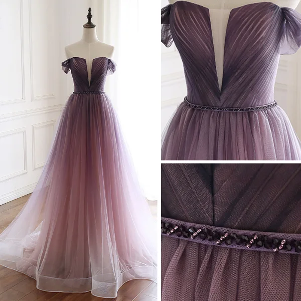 Elegante Traube Farbverlauf Ballkleider 2019 A Linie Off Shoulder Durchsichtige Tiefer V-Ausschnitt Kurze Ärmel Perlenstickerei Stoffgürtel Sweep / Pinsel Zug Rüschen Rückenfreies Festliche Kleider