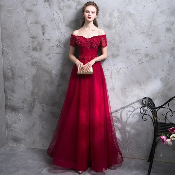Affordable Burgundy Evening Dresses 2019 A-Line / Princess Off-The-Shoulder Short Sleeve Appliques Lace Crystal Pearl Floor-Length / Long Ruffle Backless Formal Dresses