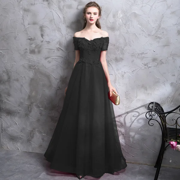 Affordable Burgundy Evening Dresses 2019 A-Line / Princess Off-The-Shoulder Short Sleeve Appliques Lace Crystal Pearl Floor-Length / Long Ruffle Backless Formal Dresses
