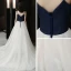 Élégant Bleu Marine Champagne Robe De Soirée 2019 Princesse Bretelles Spaghetti Sans Manches Dos Nu Appliques En Dentelle Fleur Perlage Tribunal Train Volants Robe De Ceremonie