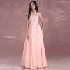 Moda Perla Rosada Vestidos De Damas De Honor 2018 A-Line / Princess Scoop Escote Sin Mangas Apliques Con Encaje Cinturón Largos Sin Espalda Vestidos para bodas