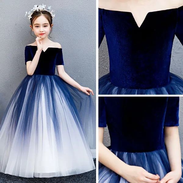 Elegant Navy Blue Gradient-Color Suede Flower Girl Dresses 2019 Ball Gown Off-The-Shoulder Short Sleeve Floor-Length / Long Ruffle Backless Wedding Party Dresses