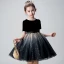 Mode Schwarz Blumenmädchenkleider 2019 Ballkleid Rundhalsausschnitt Kurze Ärmel Schleife Stoffgürtel Glanz Tülle Kurze Rüschen Kleider Für Hochzeit