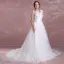 Elegante Weiß Brautkleider 2018 A Linie Rundhalsausschnitt Ärmellos Rückenfreies Applikationen Mit Spitze Strass Stoffgürtel Hof-Schleppe