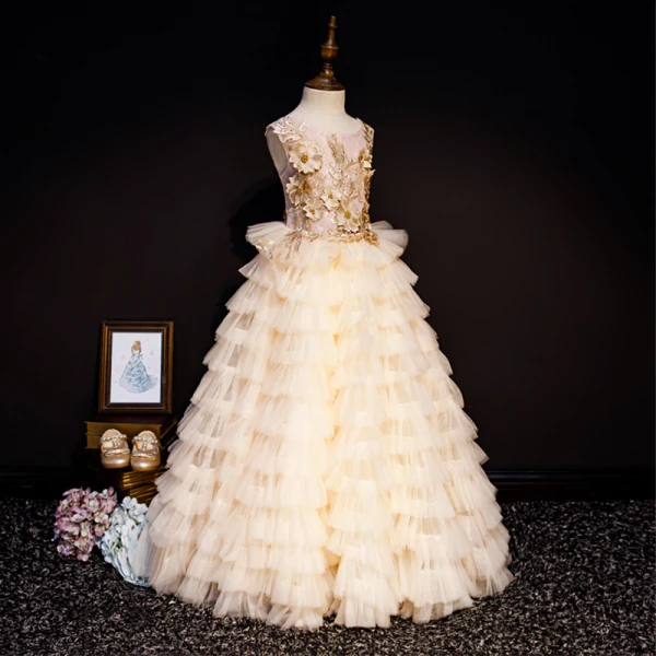 Luxury / Gorgeous Champagne Flower Girl Dresses 2019 A-Line / Princess Scoop Neck Sleeveless Appliques Lace Pearl Rhinestone Floor-Length / Long Cascading Ruffles Backless Wedding Party Dresses